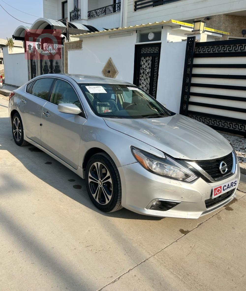 نيسان ألتيما